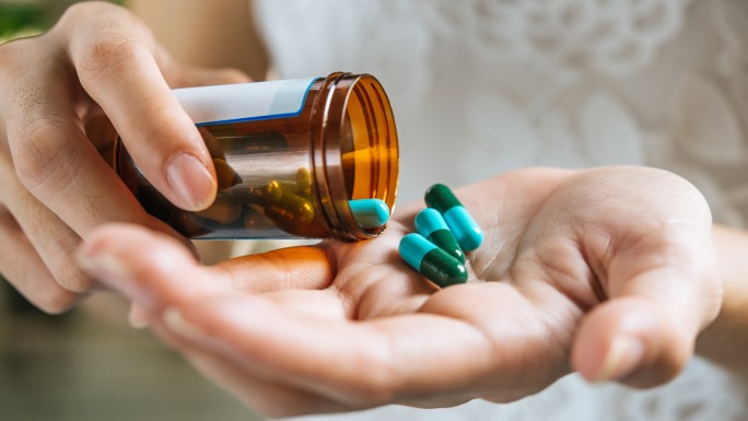 medication-consumption-history-platform